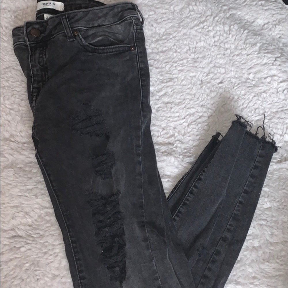 Ripped black washed jeans